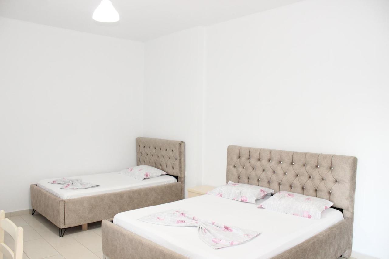 Leva'S Apartments Sarande Ngoại thất bức ảnh
