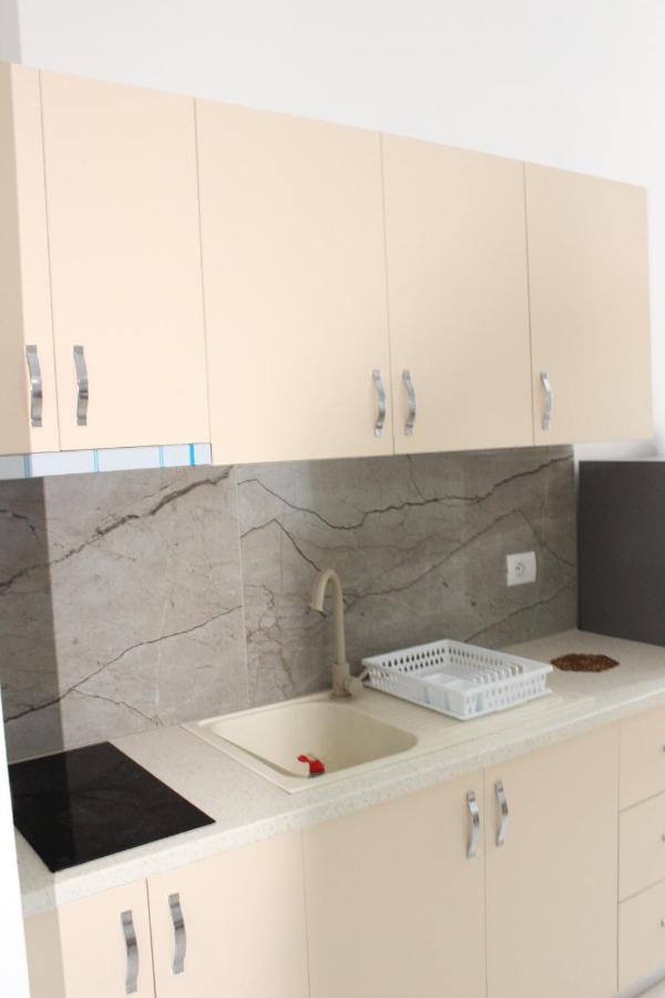 Leva'S Apartments Sarande Ngoại thất bức ảnh