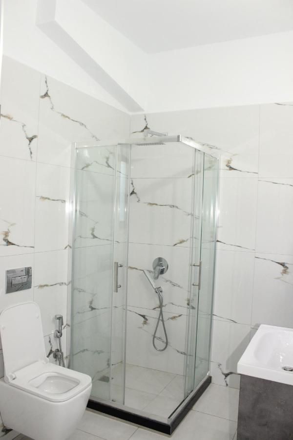 Leva'S Apartments Sarande Ngoại thất bức ảnh